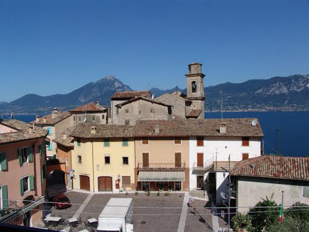 Appartamenti Menapace Torri Del Benaco Exterior photo